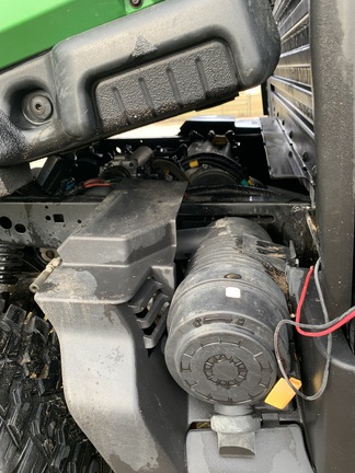 Photo of 2024 John Deere XUV 835R