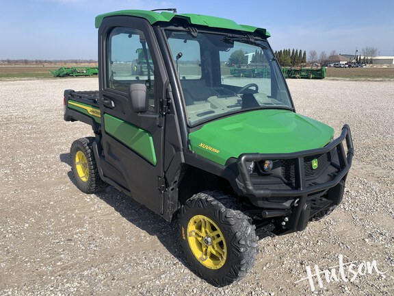 Photo of 2024 John Deere XUV 835R