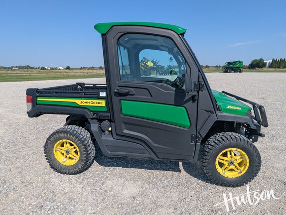 Photo of 2024 John Deere XUV 835R