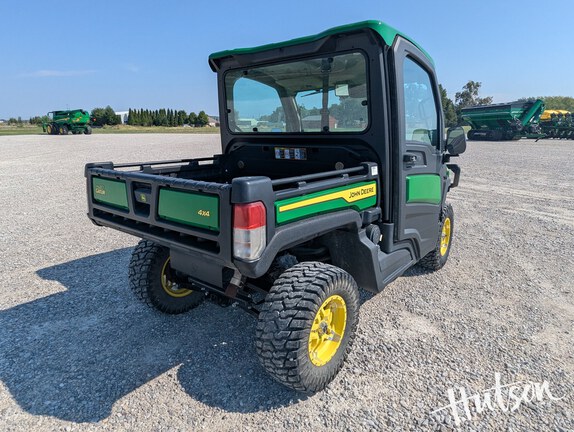 Photo of 2024 John Deere XUV 835R