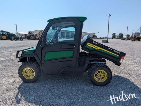 Photo of 2024 John Deere XUV 835R
