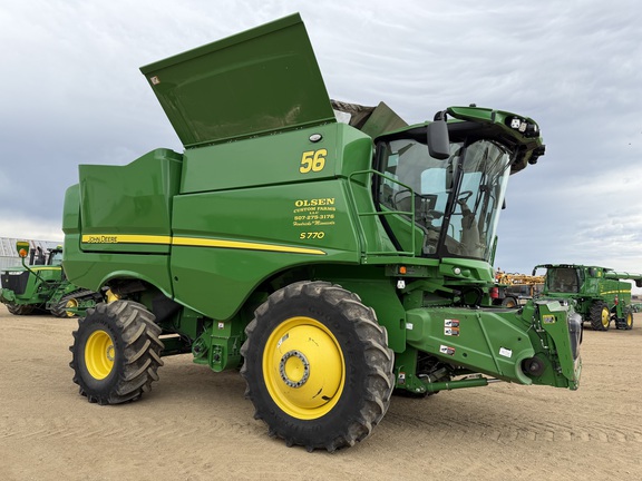  John Deere S770