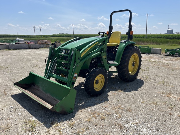  John Deere 4320