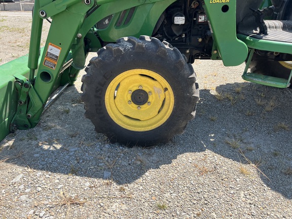 2009 John Deere 4320 - Photo9