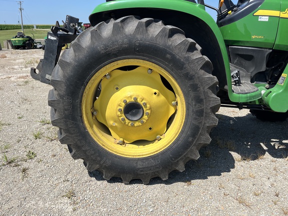 2009 John Deere 4320 - Photo13