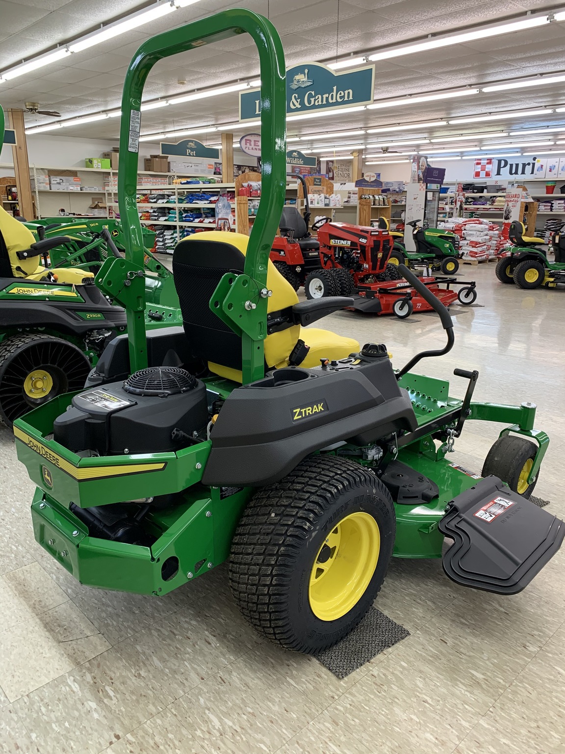 2025 John Deere Z720A Image 4