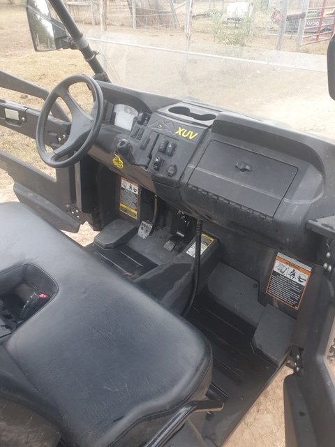 2022 John Deere XUV 590M Image 7