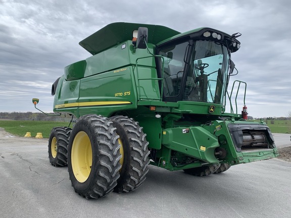 2010 John Deere 9770 STS thumbnail 4