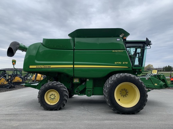2010 John Deere 9770 STS thumbnail 5