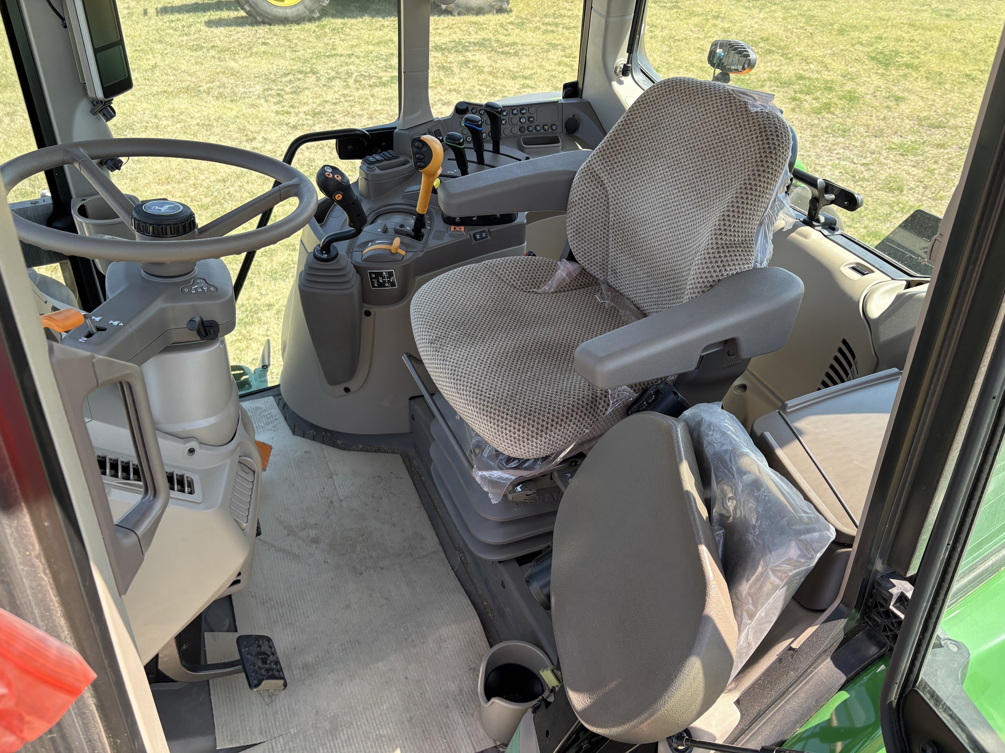 2024 John Deere 6145M Image 6