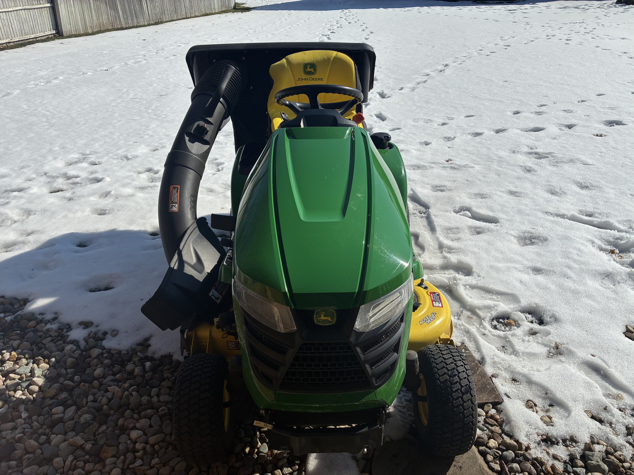 2019 John Deere X370 Image 2