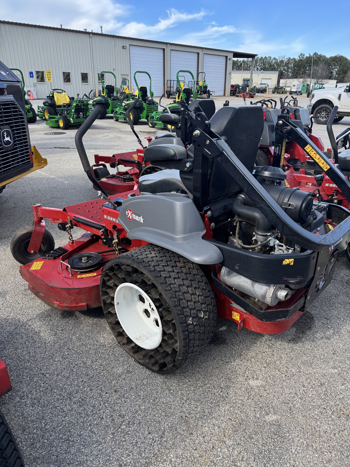 2025 Exmark lazer s 60 Image 3