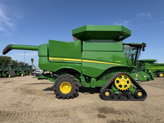 2023 John Deere S790 - Photo2