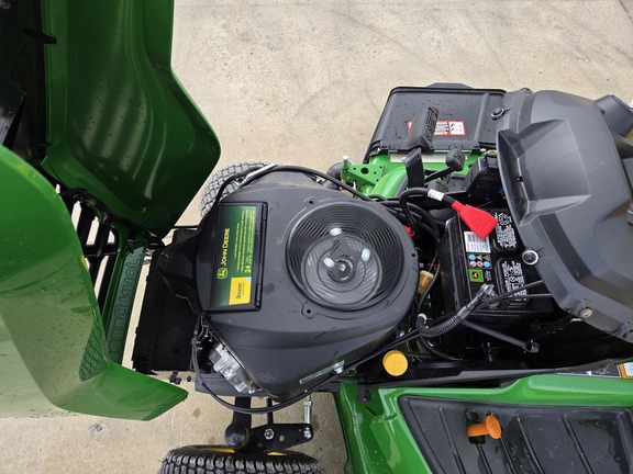 Photo of 2025 John Deere X580