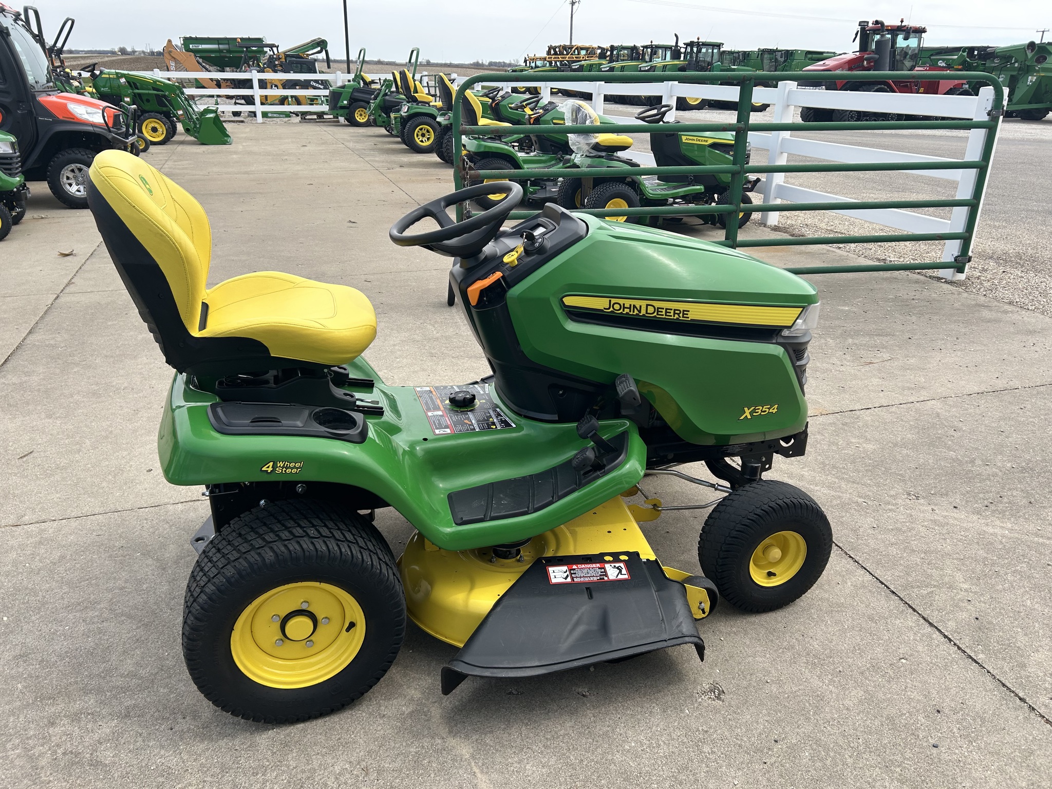  2022 John Deere X354 at Heritage Tractor in Streator, IL