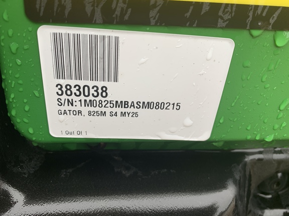 Photo of 2025 John Deere XUV 825M