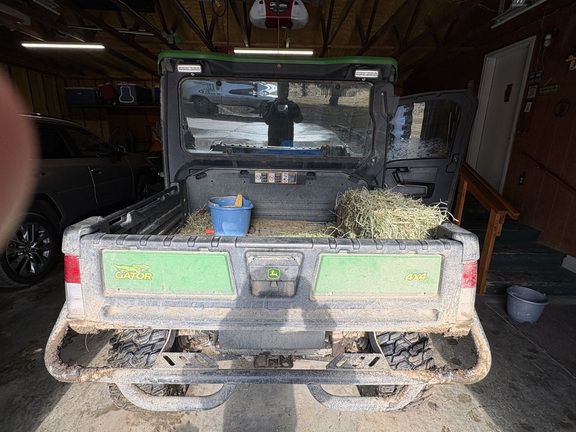 2024 John Deere XUV 835R - Photo3