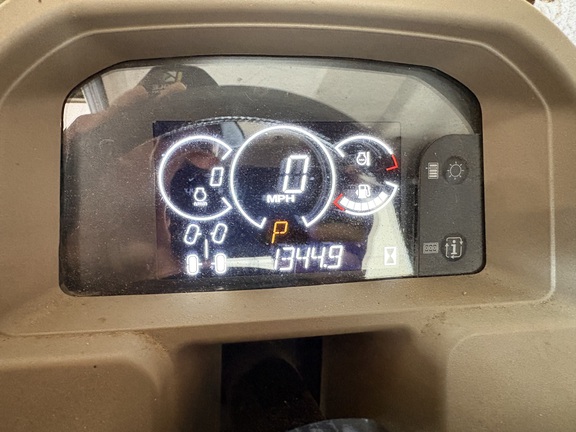 2024 John Deere XUV 835R - Photo13