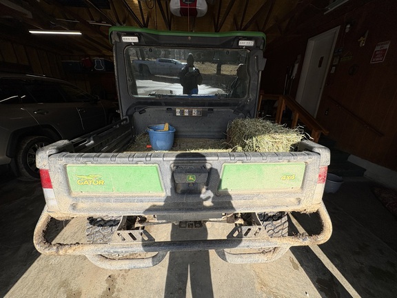 2024 John Deere XUV 835R - Photo4