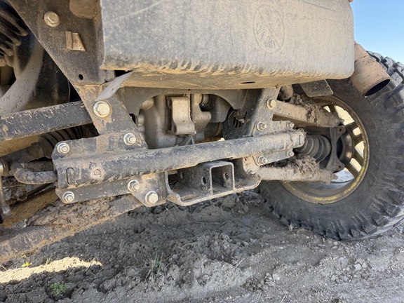 2024 John Deere XUV 835R - Photo16