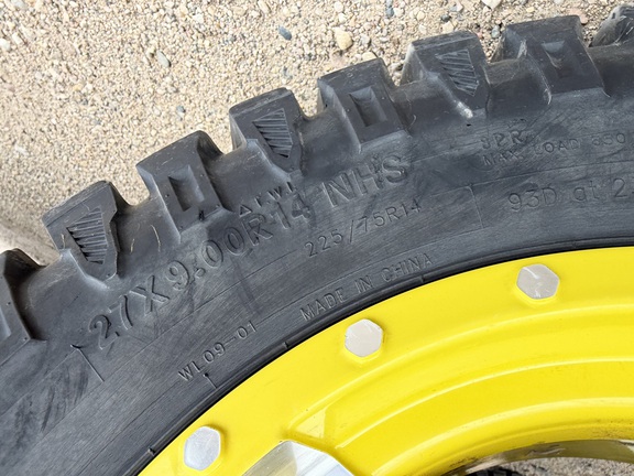2024 John Deere XUV 835R - Photo9