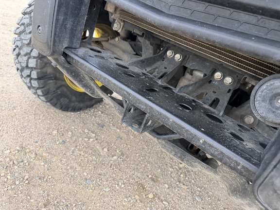 2024 John Deere XUV 835R - Photo17