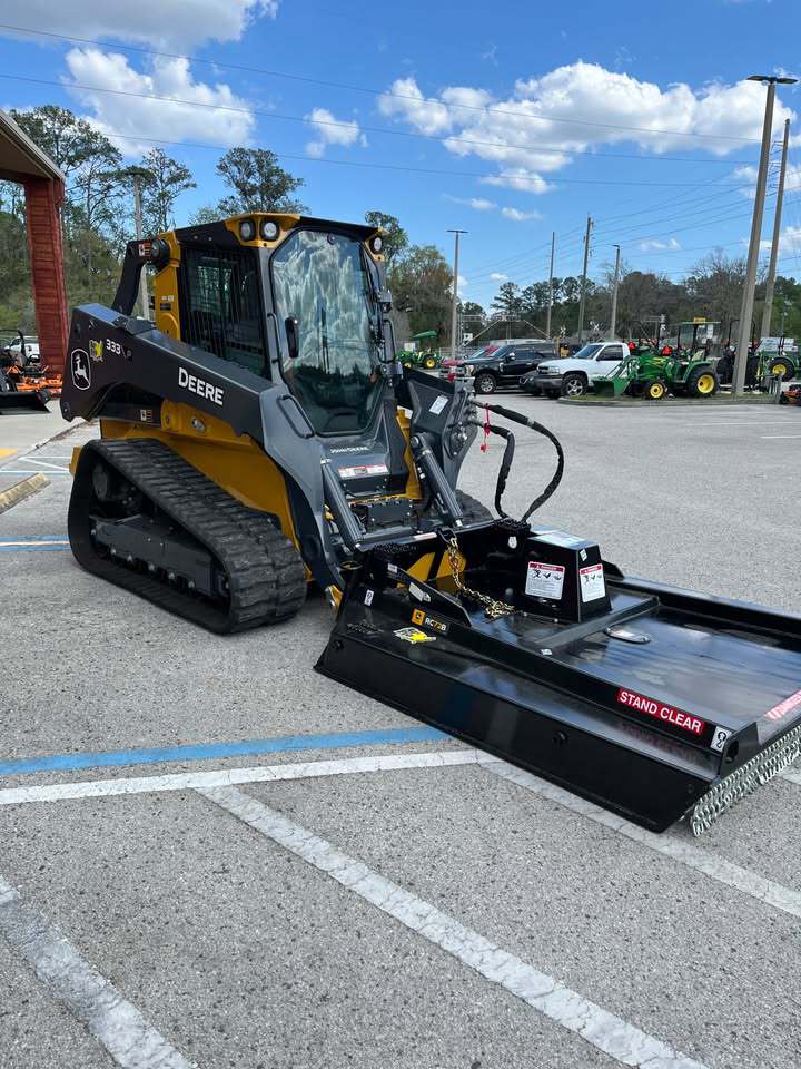 2026 John Deere 333 P Image 5