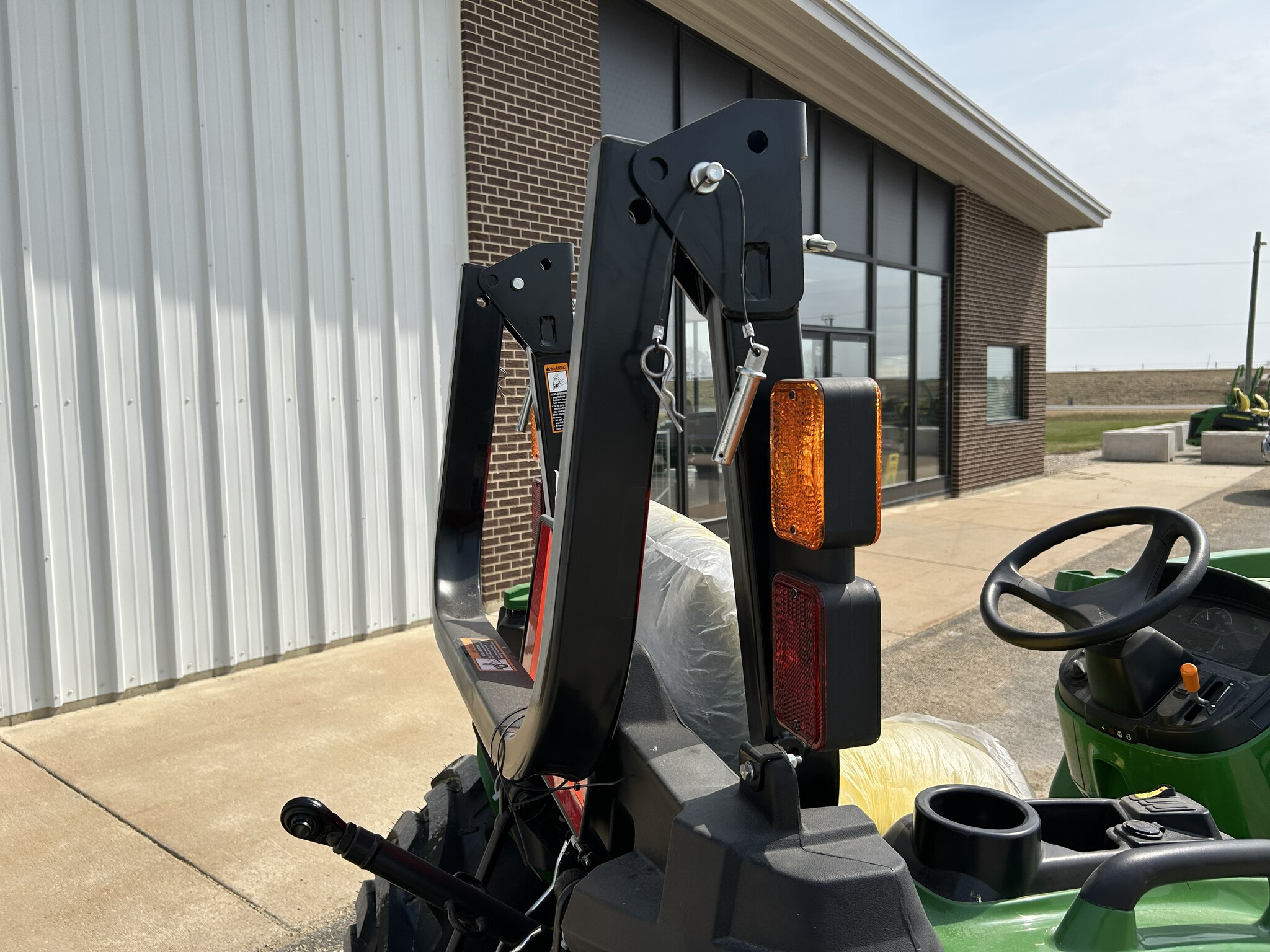  2025 John Deere 3038E at Heritage Tractor in Dixon, IL