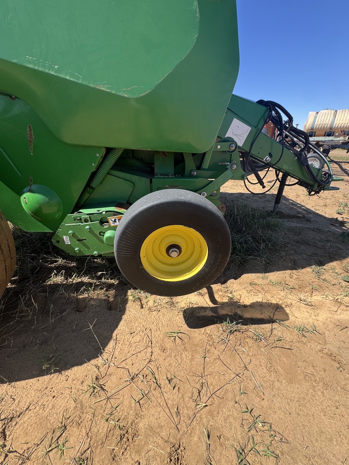 2019 John Deere 460M Image 8