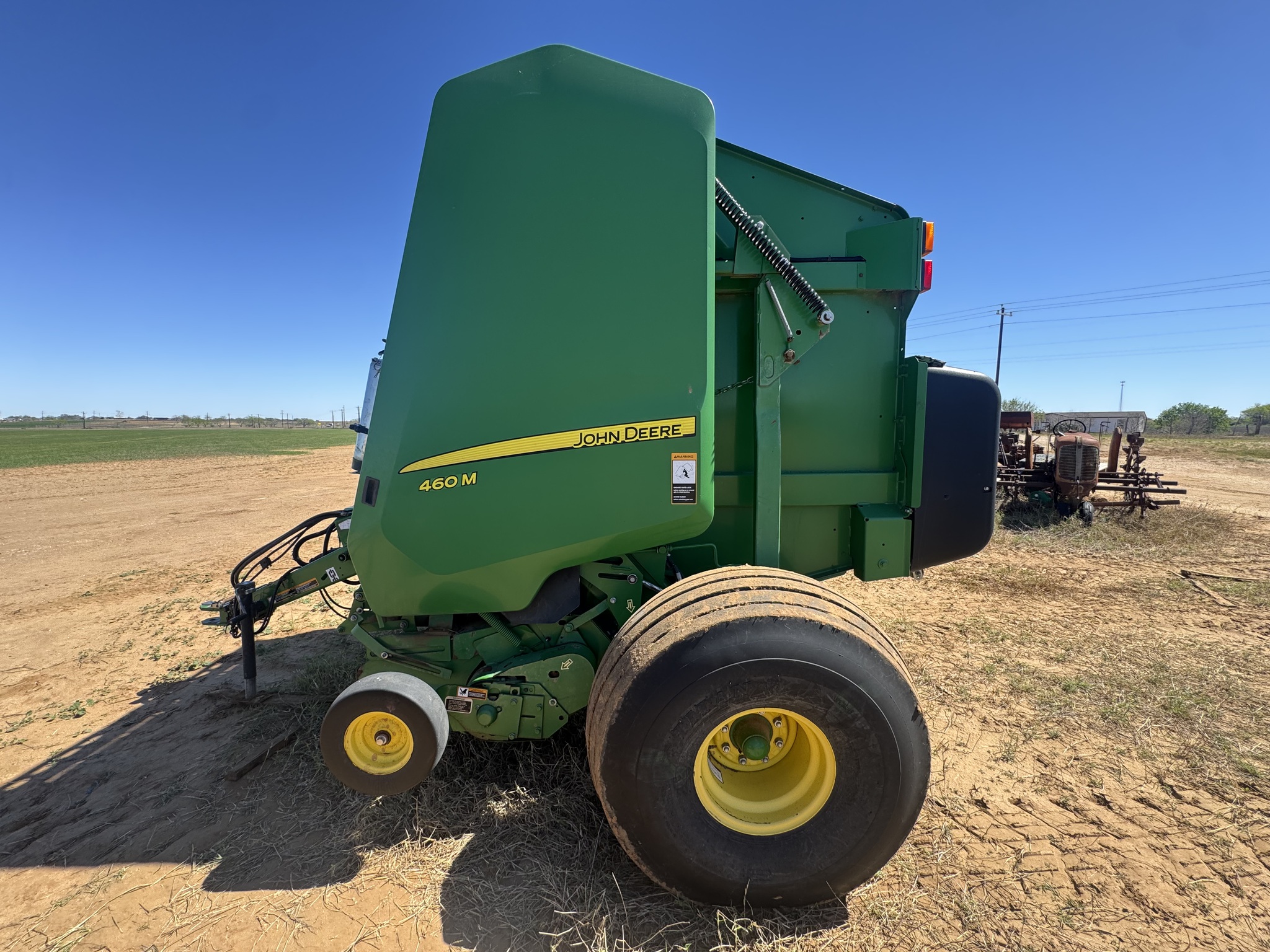 2019 John Deere 460M Image 4