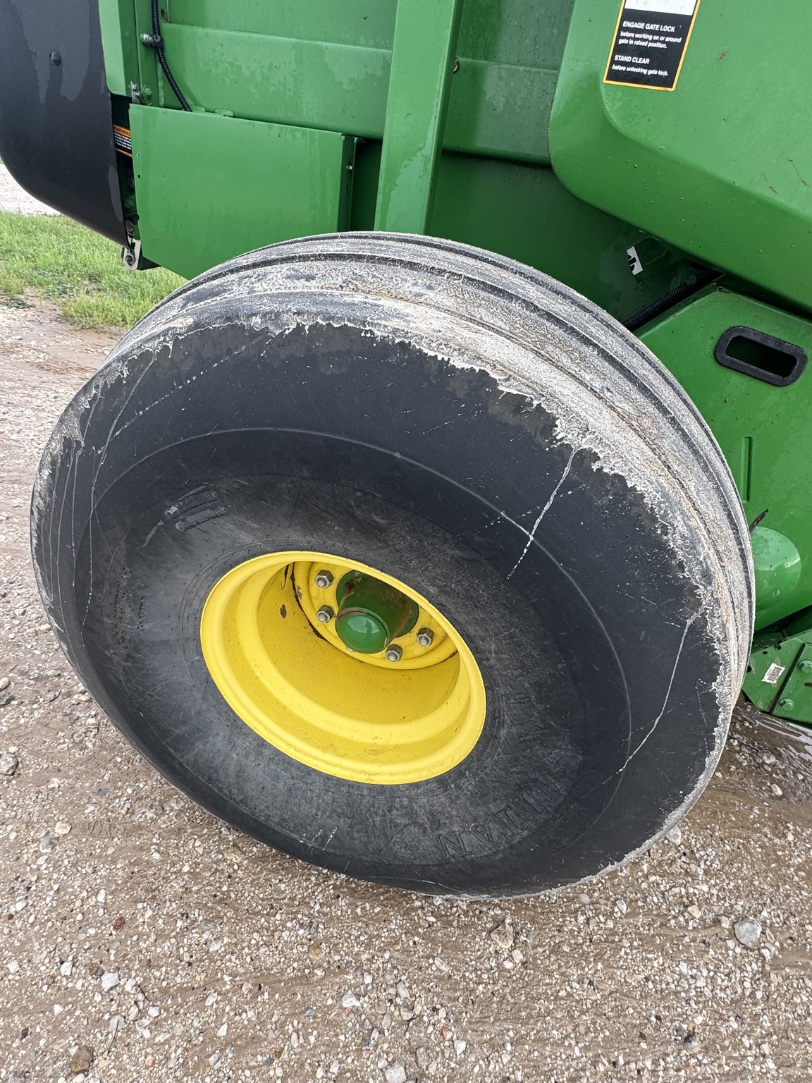 2019 John Deere 460M Image 8