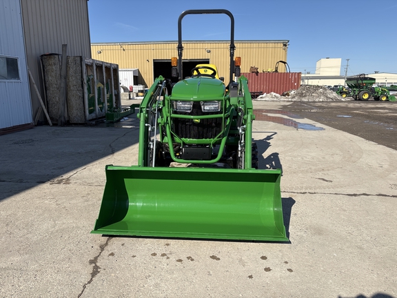 New In-Stock 2025 John Deere 2032R Compact Utility Tractors at Koenig Equipment in Knightstown, IN - Photo1