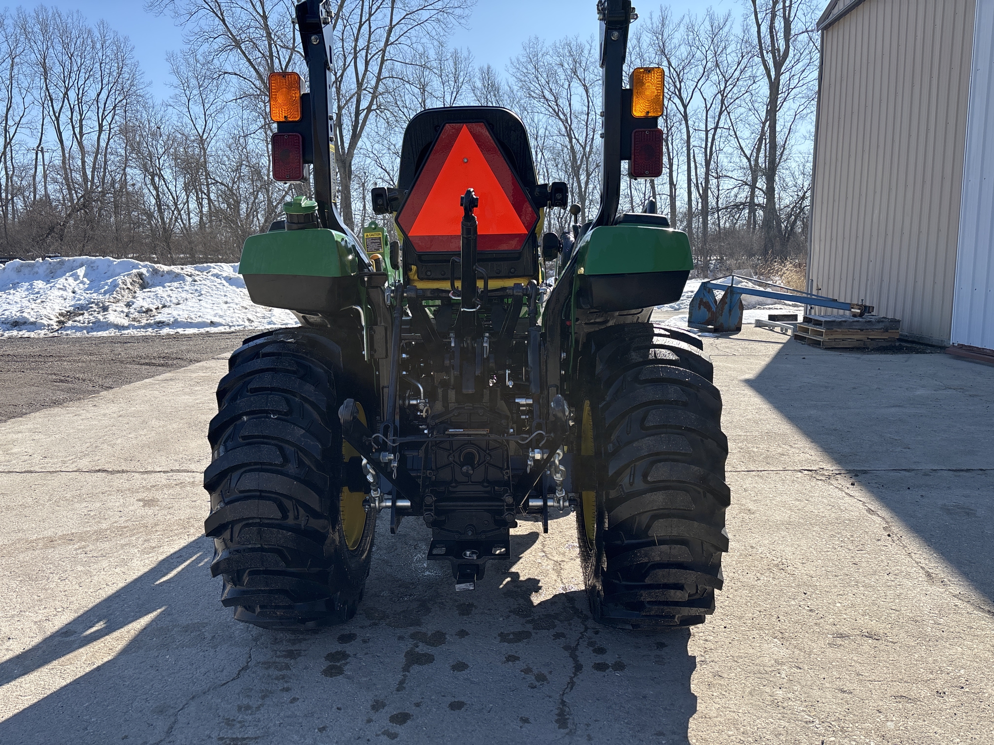 New In-Stock 2025 John Deere 2032R Compact Utility Tractors at Koenig Equipment in Knightstown, IN - PhotoXL5