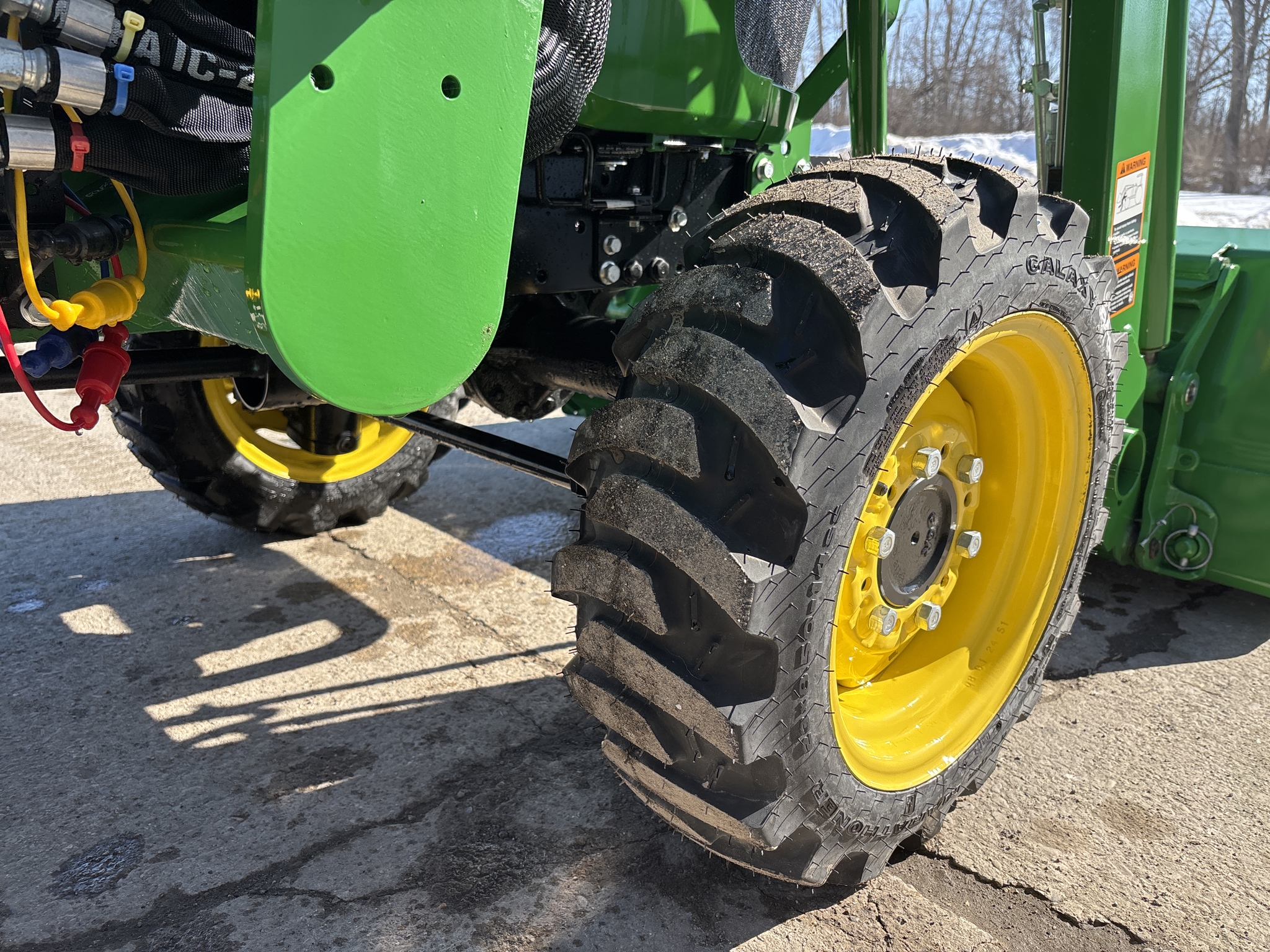 New In-Stock 2025 John Deere 2032R Compact Utility Tractors at Koenig Equipment in Knightstown, IN - PhotoXL8