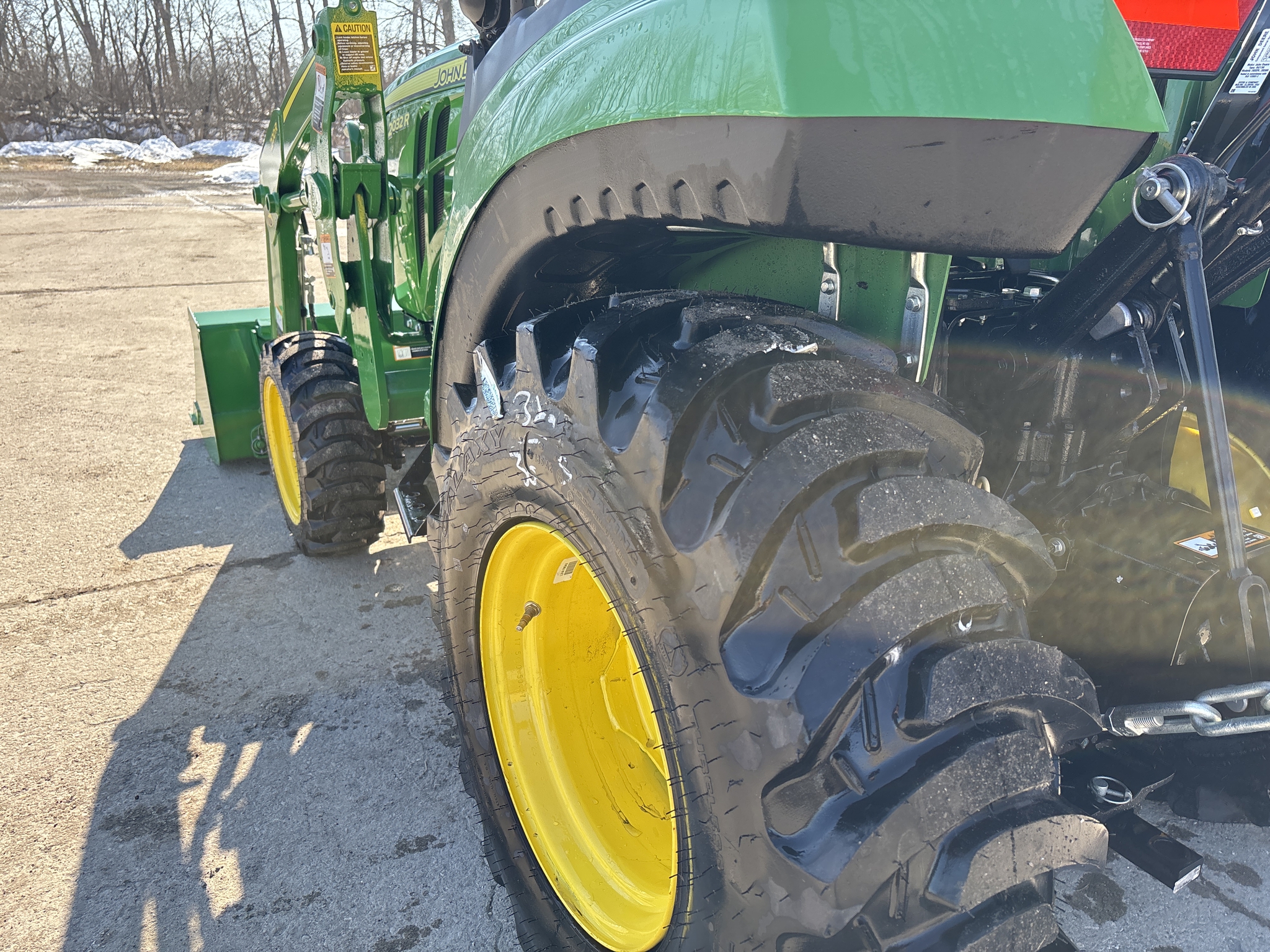 New In-Stock 2025 John Deere 2032R Compact Utility Tractors at Koenig Equipment in Knightstown, IN - PhotoXL10