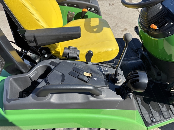 New In-Stock 2025 John Deere 2032R Compact Utility Tractors at Koenig Equipment in Knightstown, IN - Photo17