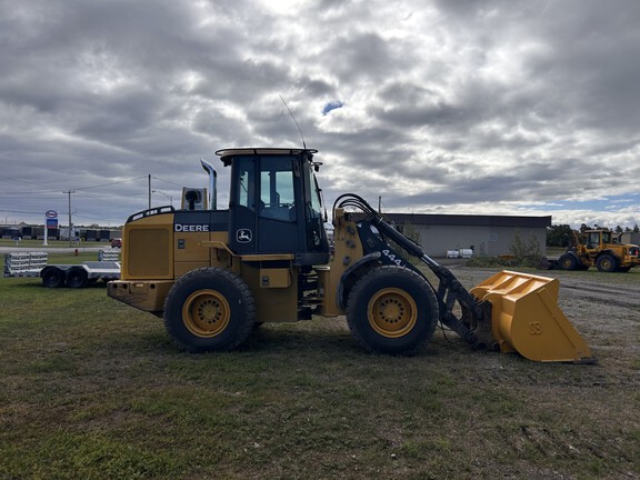 2004 John Deere 444J