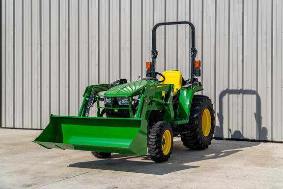 New In-Stock 2026 John Deere 3025E Compact Utility Tractors at Koenig Equipment in Oxford, OH - Photo3
