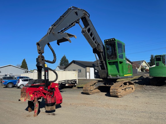 Photo of a 2023 John Deere 2956G