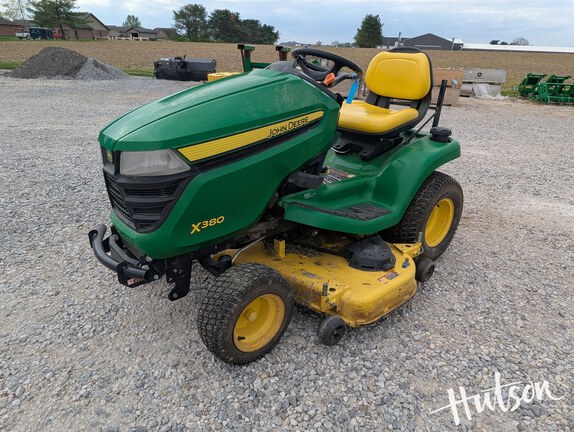 Photo of 2019 John Deere X380