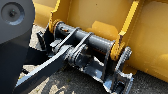 2025 John Deere 544 G