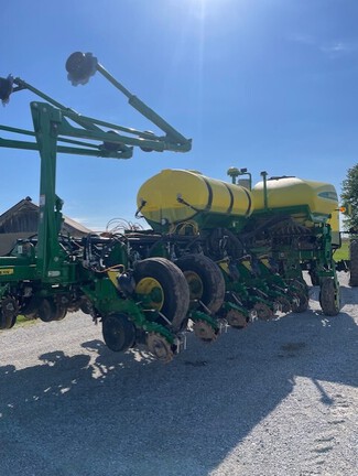 2017 John-Deere 1775NT