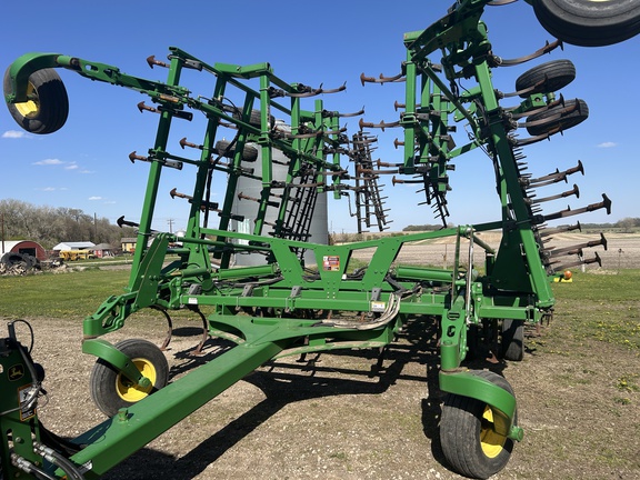 2011 John Deere 2210 - Photo1