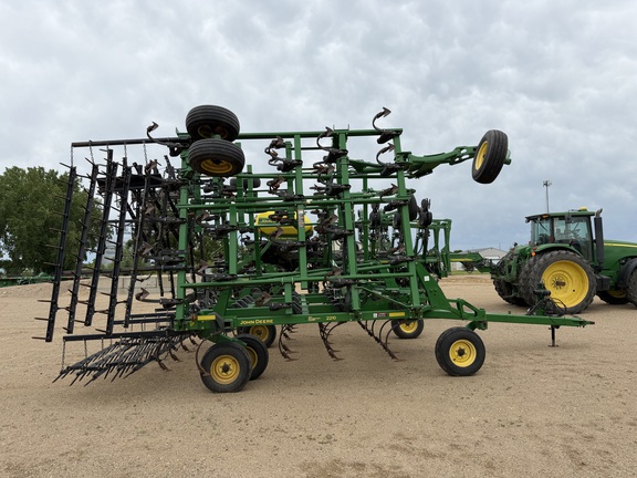2011 John Deere 2210 - Photo2
