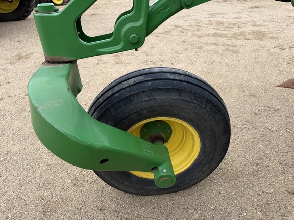 2011 John Deere 2210 - Photo10