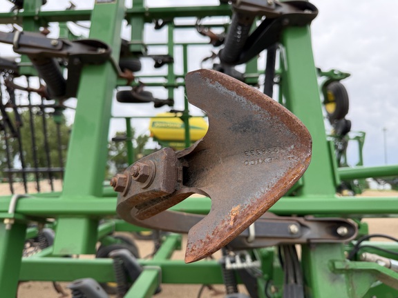 2011 John Deere 2210 - Photo20