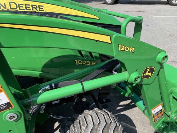 2025 John Deere 1023E-4
