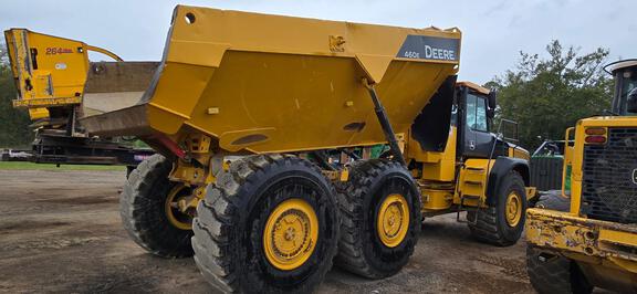 2019 John Deere 460E