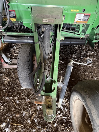 2010 John Deere 568 - Photo13
