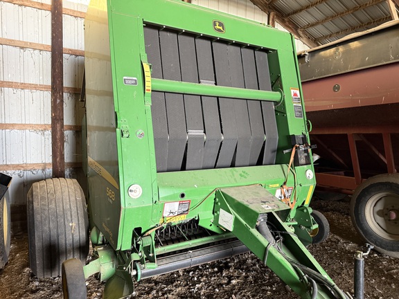 2010 John Deere 568 - Photo1